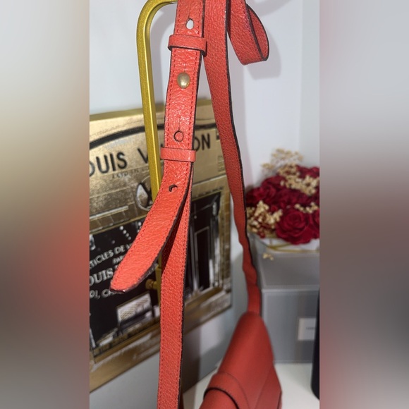 Celine Crossbody Shoulder Bag - Picture 3 of 16